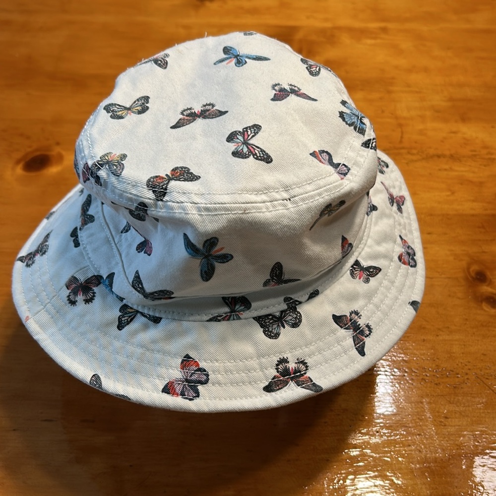 American Eagle Butterfly Bucket Hat - Picture 3 of 9